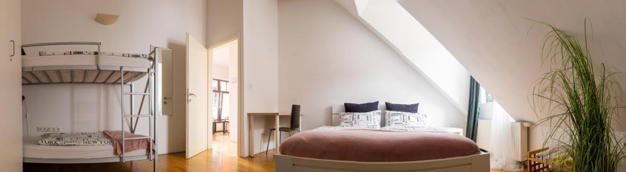 Cukrarna Guest * Kranj