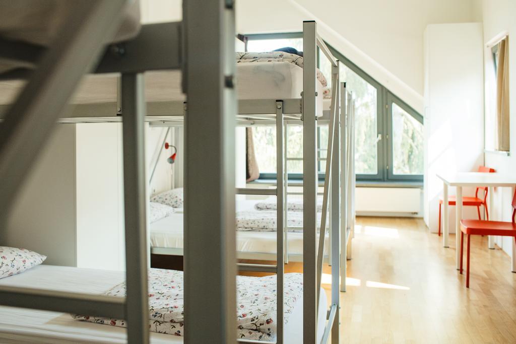 Hostel Cukrarna Guest *